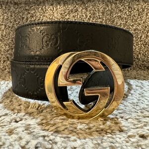 GORGEOUS Authentic vintage Gucci Interlocking G Buckle Belt - US Size 4